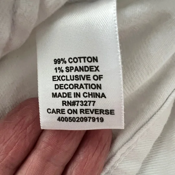 NWOT ELLE Women’s White Lightweight Stretch Jean Jacket Size X-Small - Picture 7 of 11